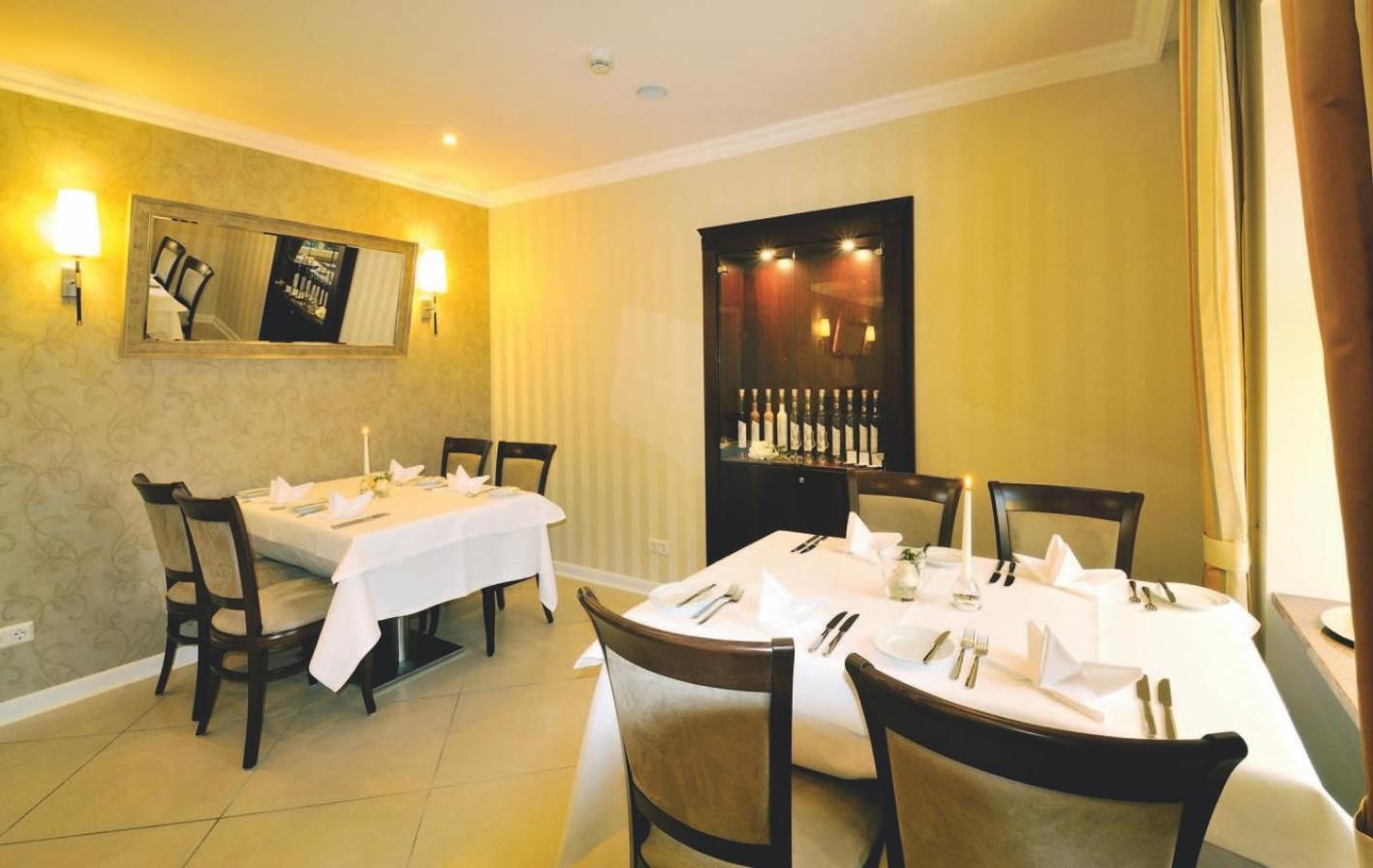 Hotel Restaurant Oelmuehle Ландштуль Екстер'єр фото